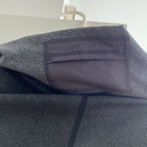 Super rare Pilates foldable lulu grey pleated pant - Picture 6 of 7